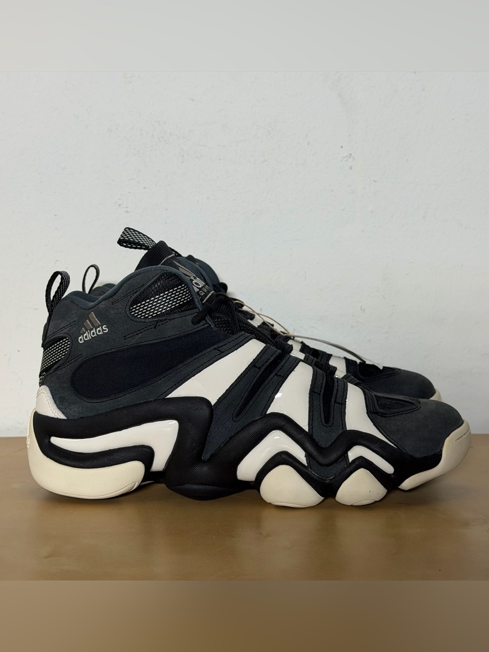 adidas Crazy 8 Black White 2023 Kobe Bryant Sneakers IF2448 Men's Size 10.5
